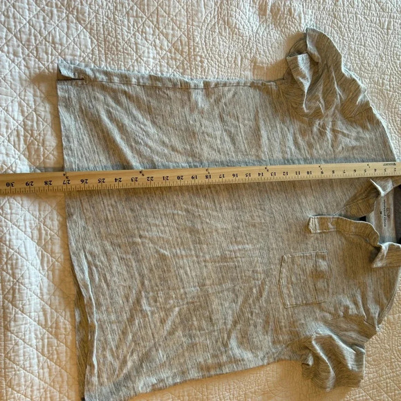 Vineyard Vines Gray/Cream Collared Shirt. Size Medium. Preppy. Academia. - Picture 6 of 6